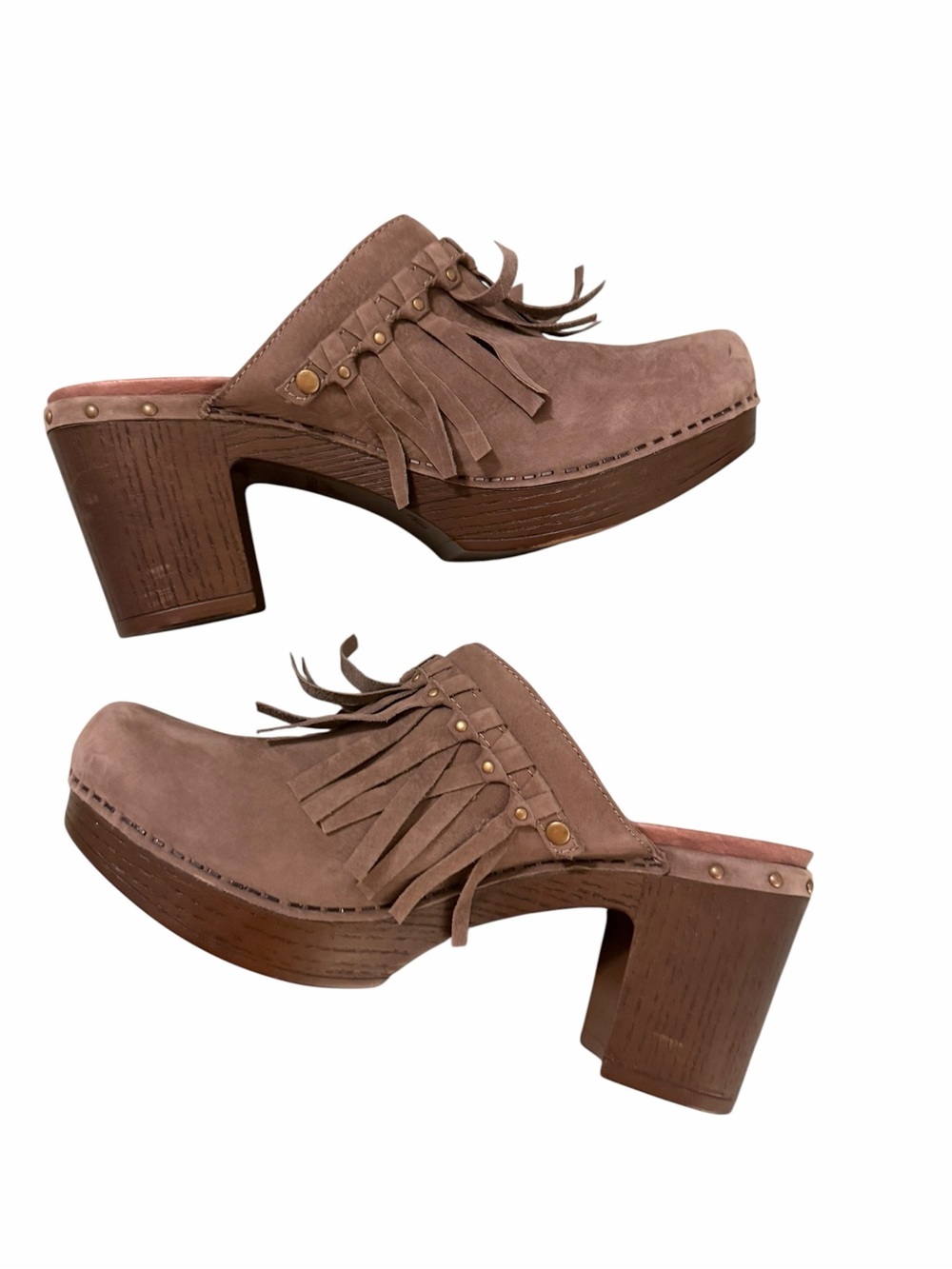 Dansko Deni Clogs EU 40 Taupe Nubuck Fringe Studded Platform Boho Mules